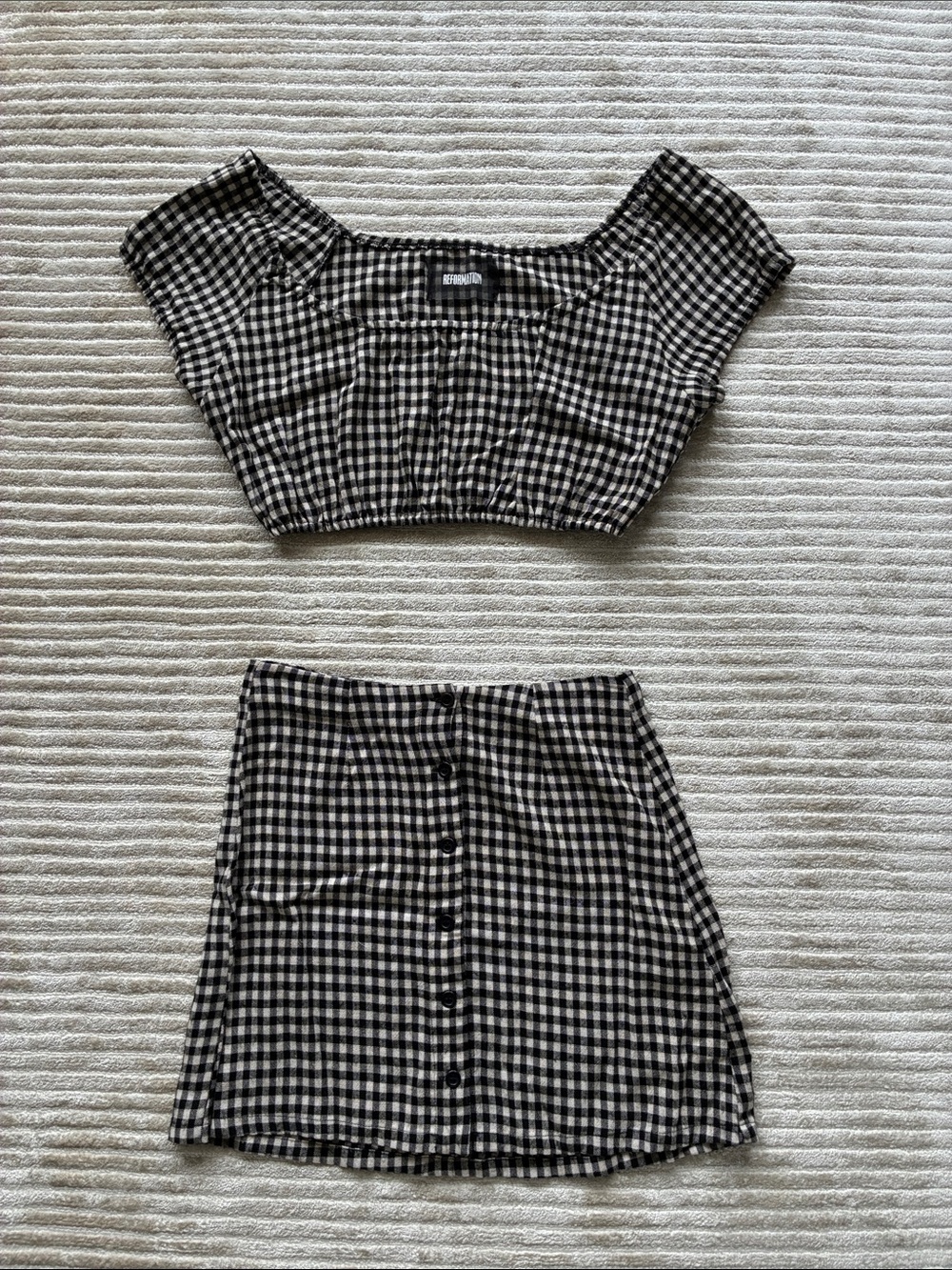 Reformation Black & White Gingham Cropped Puff-Sleeve Top - Picture 1 of 6